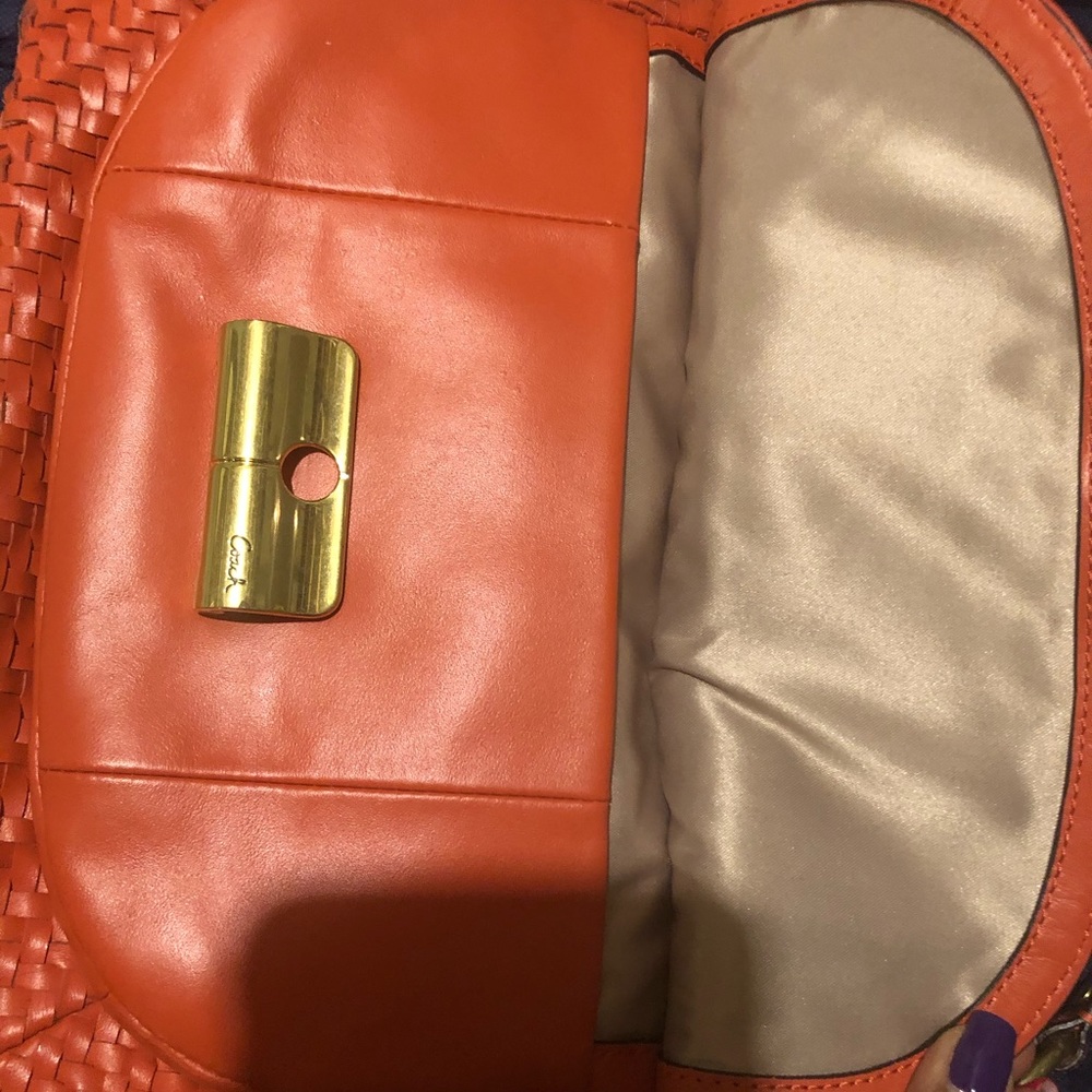 Dooney Bourke - Picture 2 of 5